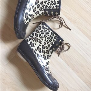 Sperry Topsider leopard rain boots